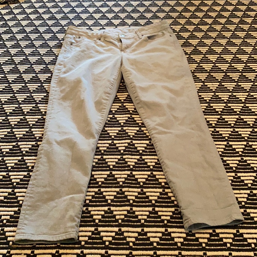 Gray skinny jeans